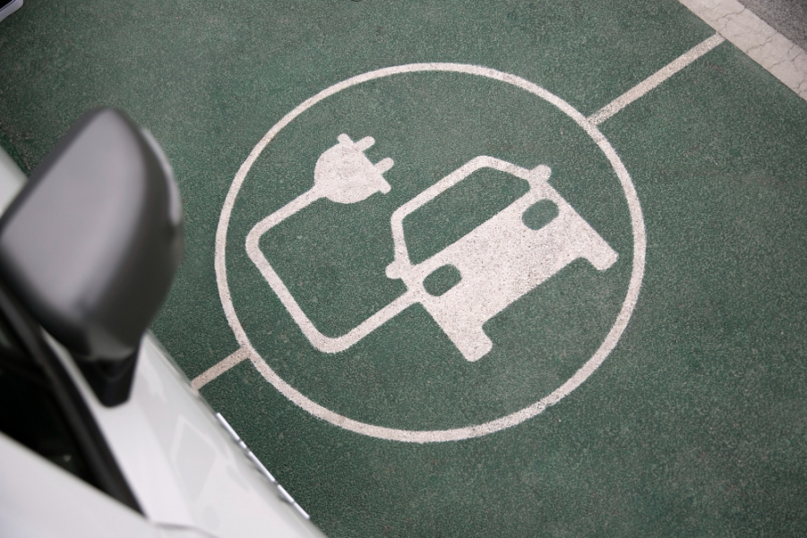 Condomínios se mobilizam para receber carros elétricos