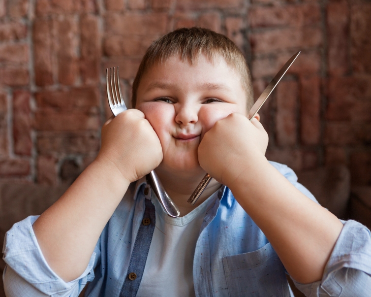 Saúde alerta para riscos da obesidade infantil e dá dicas de prevenção