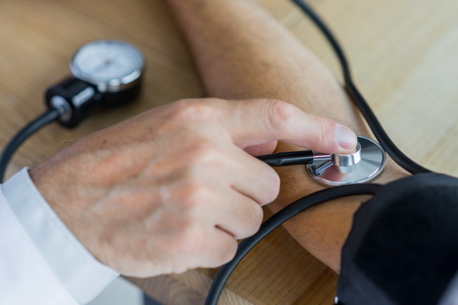 Entidade médica altera forma de diagnóstico da pressão alta; veja o que muda