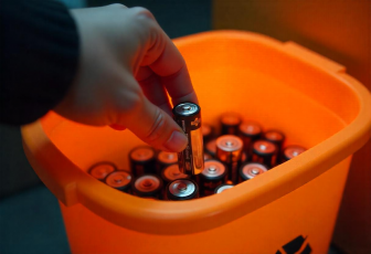 O descarte correto de pilhas e baterias