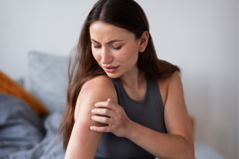 Por que os mosquitos picam algumas pessoas e outras não