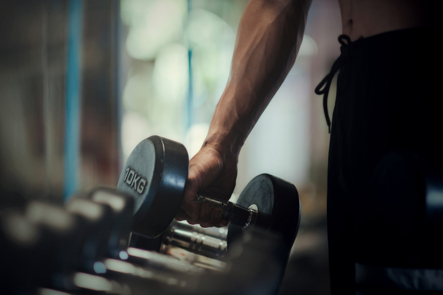 4 benefícios da musculação que vão além da estética